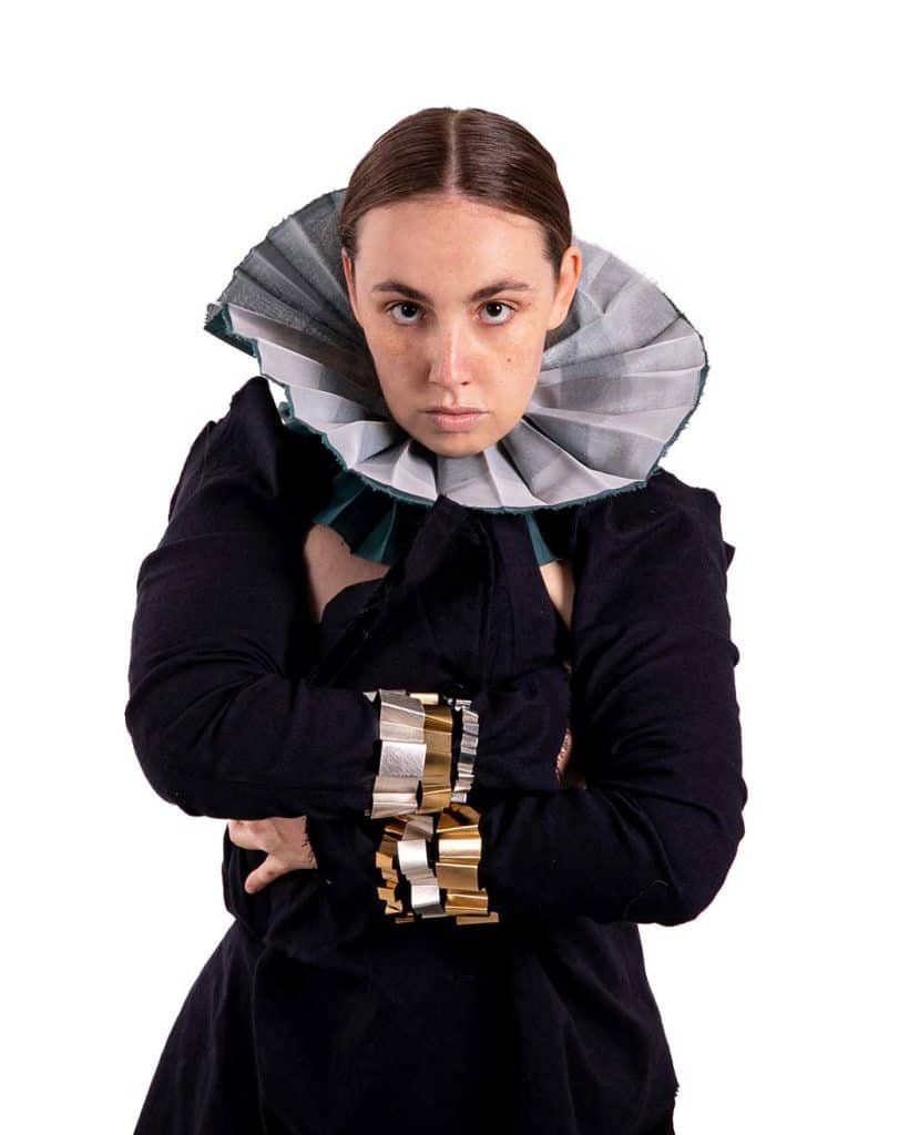 Paradise - Sara Palomo con pulseras Tagliatella de Valentina Falchi - Ph. Marc Mampel