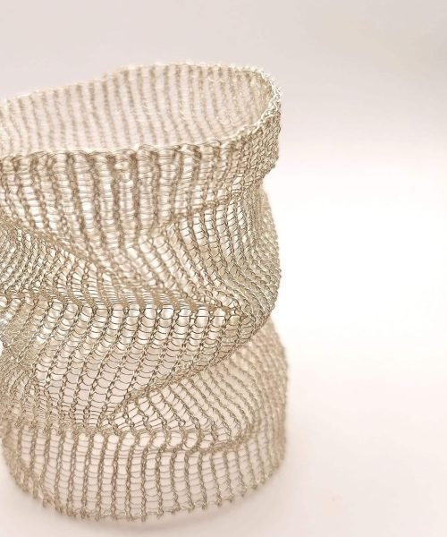 Taller de ganchillo con hilo de metal en Valentina Falchi artistic jewellery