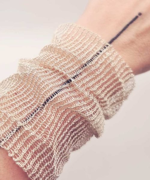 Taller de ganchillo con hilo de metal en Valentina Falchi artistic jewellery